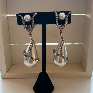 Vintage I Magnim large pearl and cz stones clip earrings